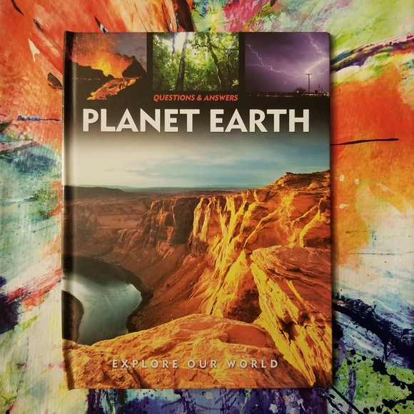 Set of 2 Books: Q & A, Planet Earth & Space Educational Learning Books NWT - Picture 2 of 9
